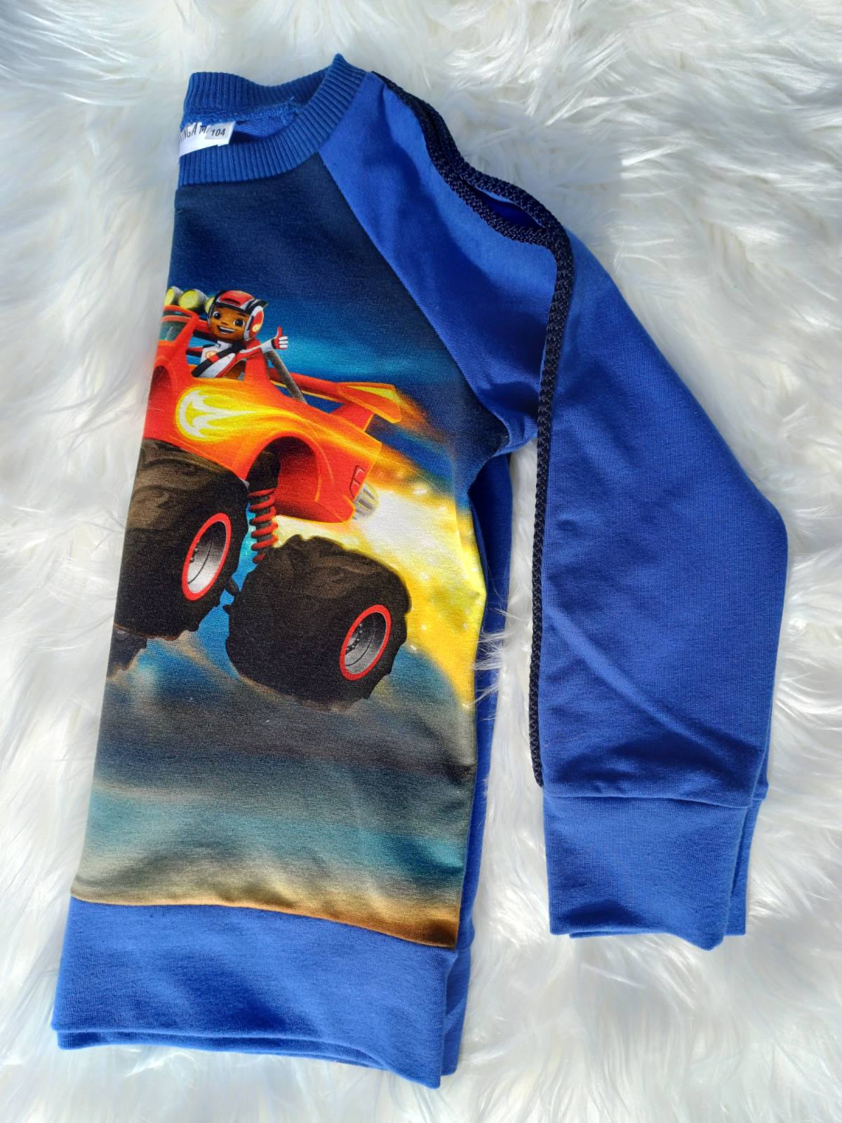 Džemperis " Blyksnis"