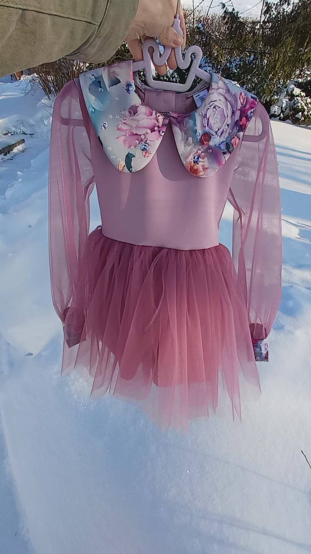 Mergaitiška šventinė rožinė suknelė