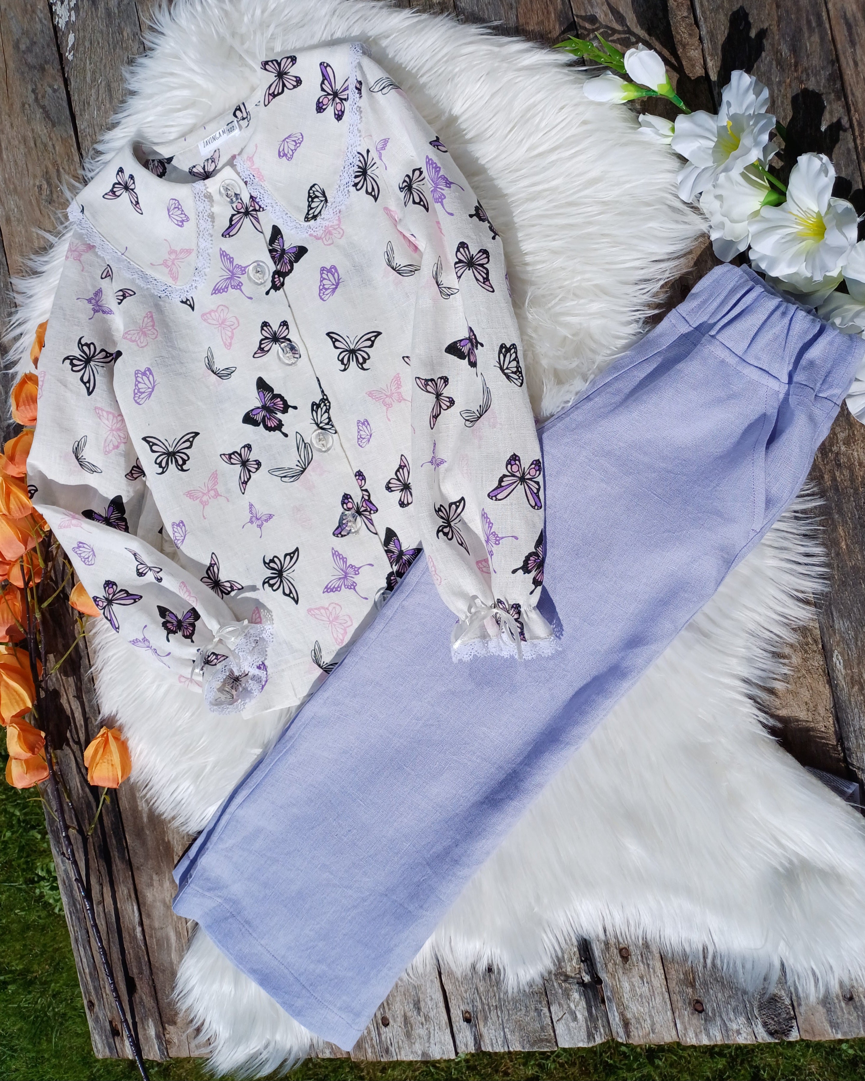 Lininis kostiumėlis "Drugelių šokis"