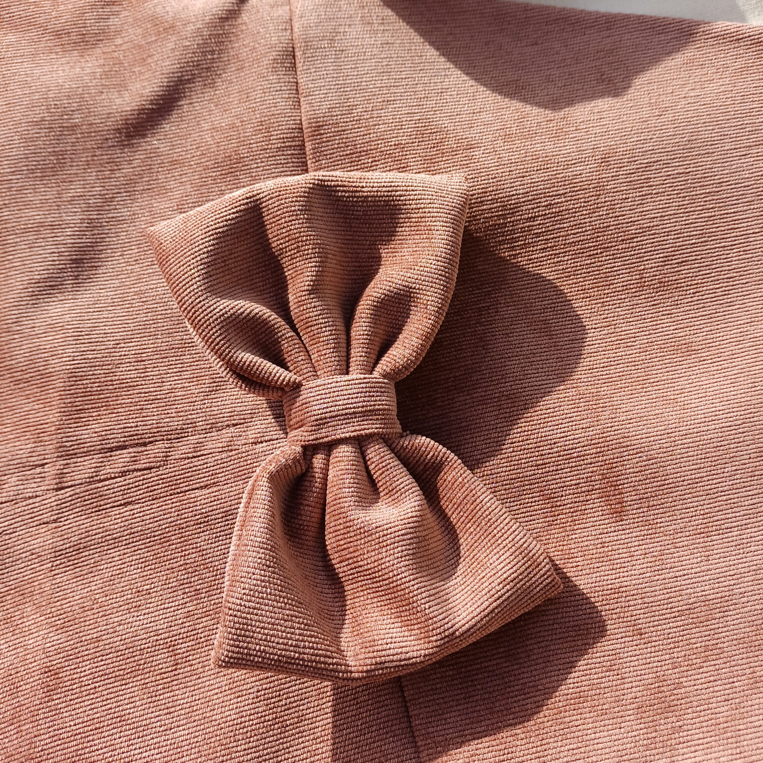 NAUJIENA mergaitiškas kostiumėlis - sarafanas su palaidine ir linine apykakle