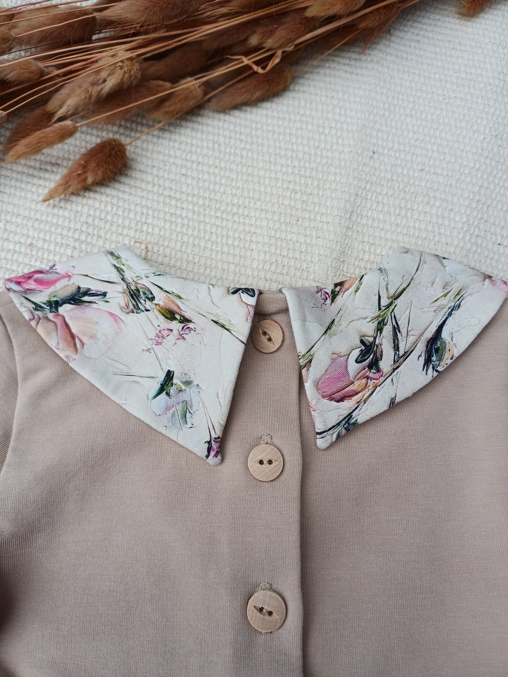 Palaidinė "Gėlės ant kaklo" 92d