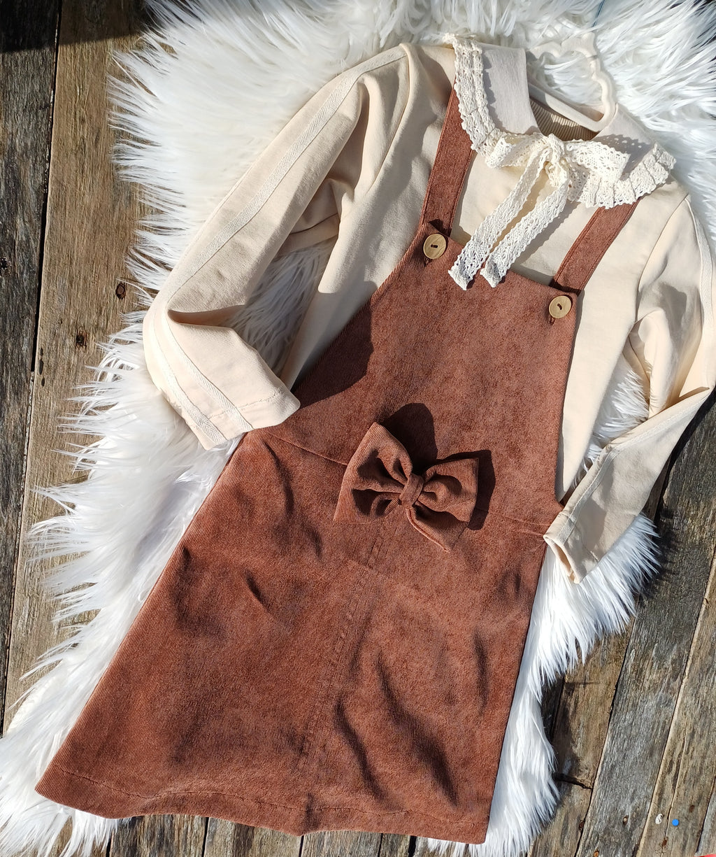 NAUJIENA mergaitiškas kostiumėlis - sarafanas su palaidine ir linine apykakle