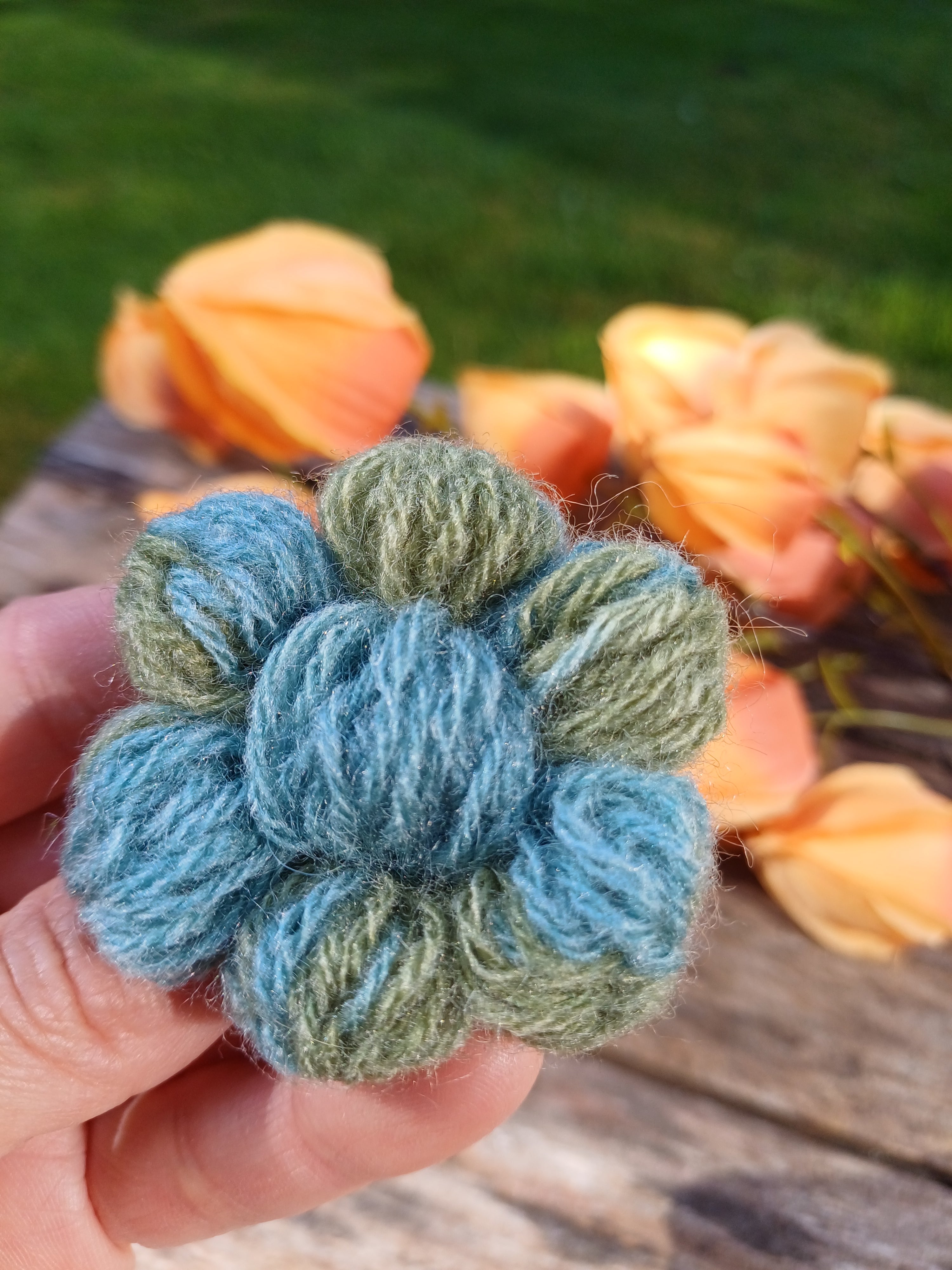 Gumelės žalia - melsva