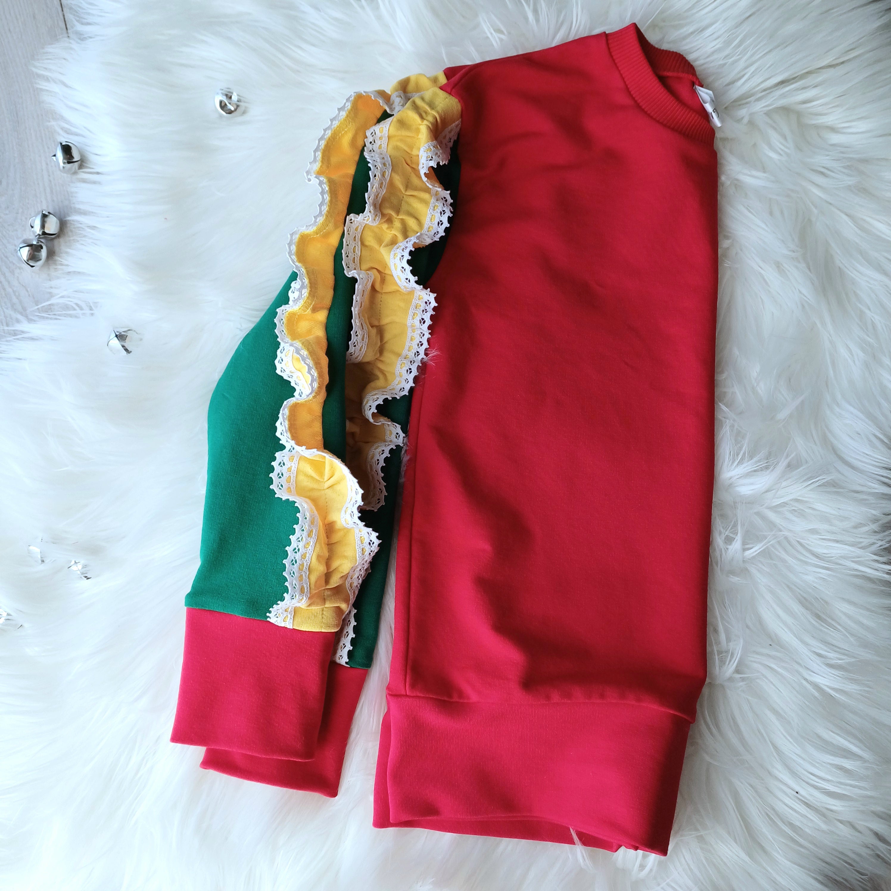 Rankų darbo džemperiai mergaitėms Lietuvaitė