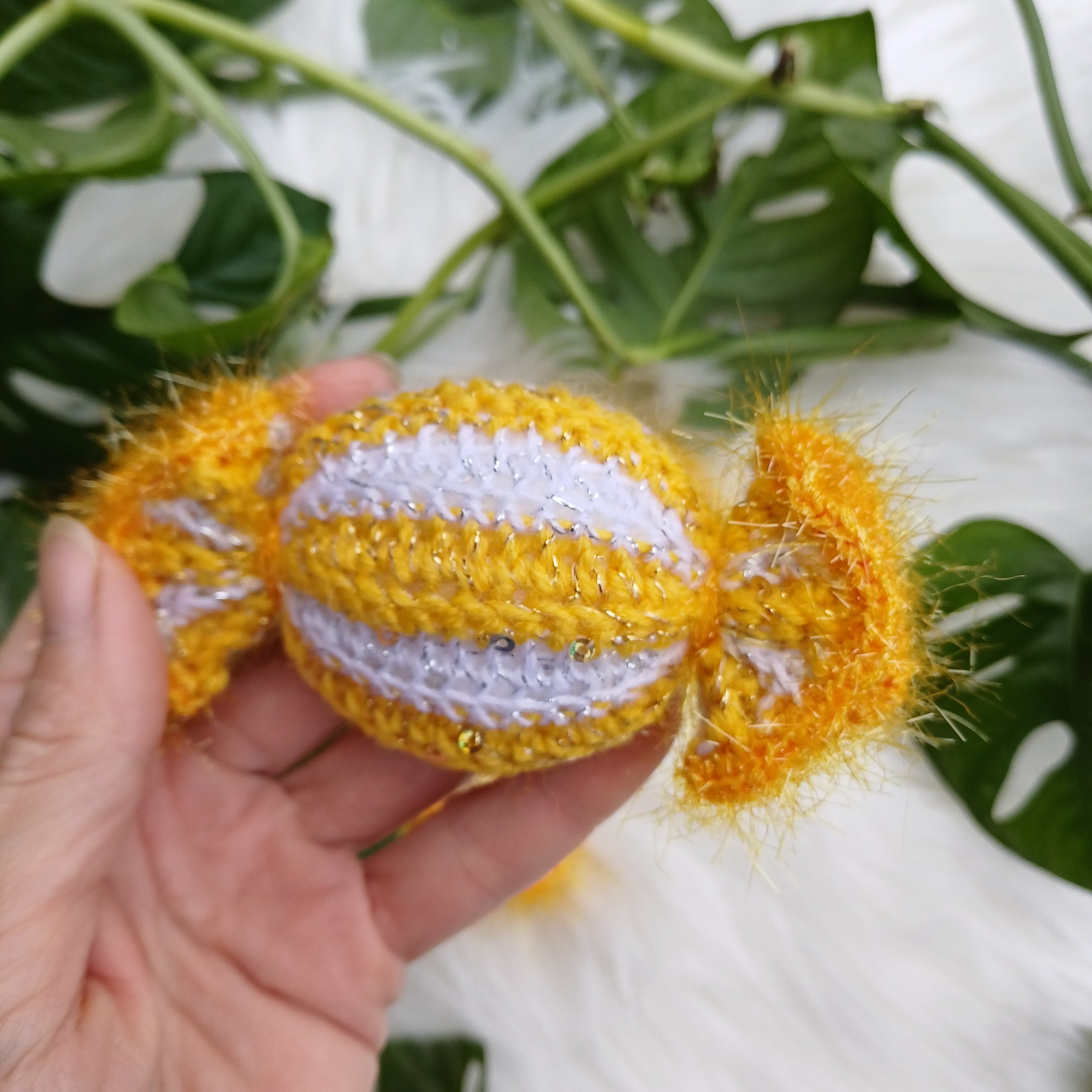 Rankų darbo plaukų segtukai Citrinos L dydis