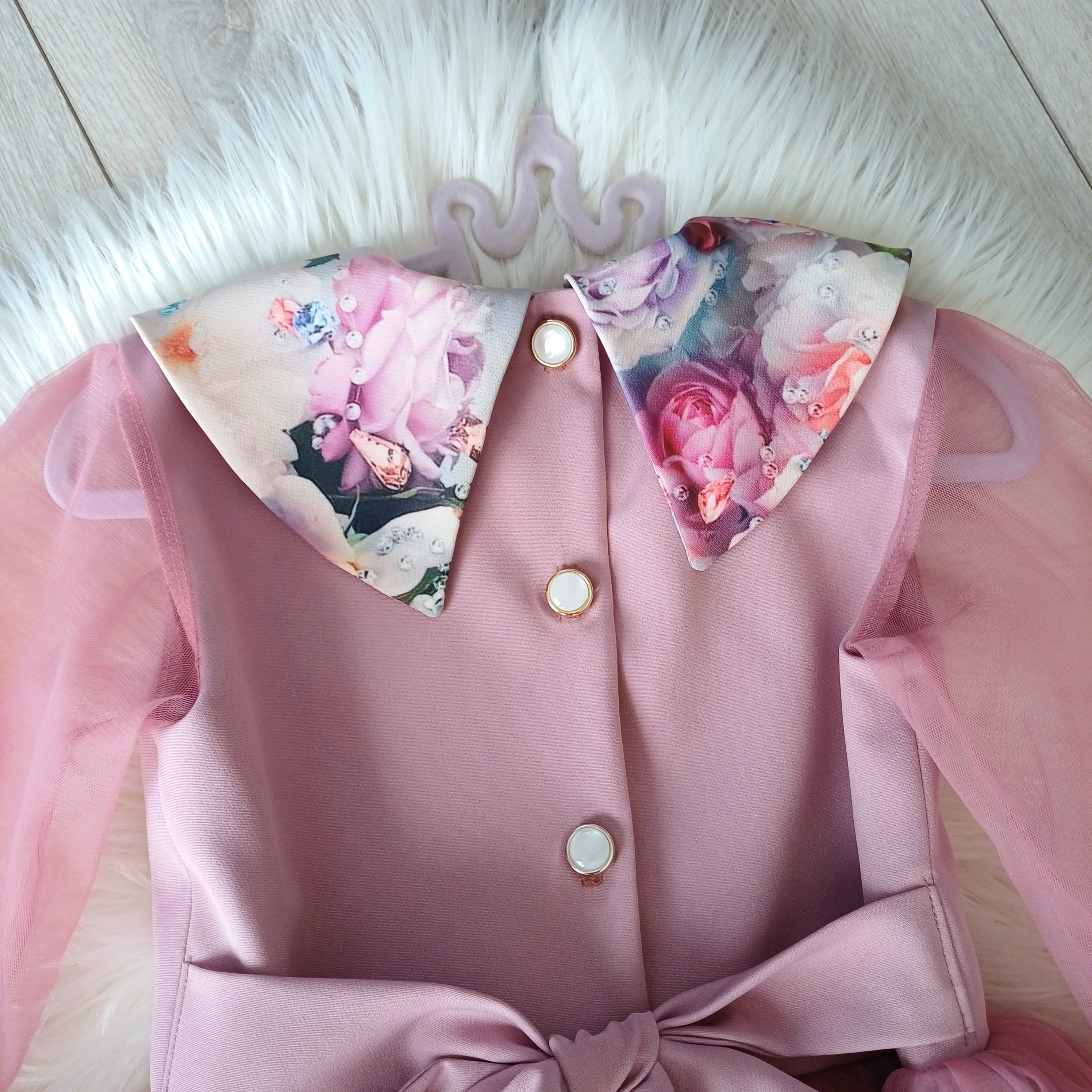 Mergaitiška šventinė rožinė suknelė