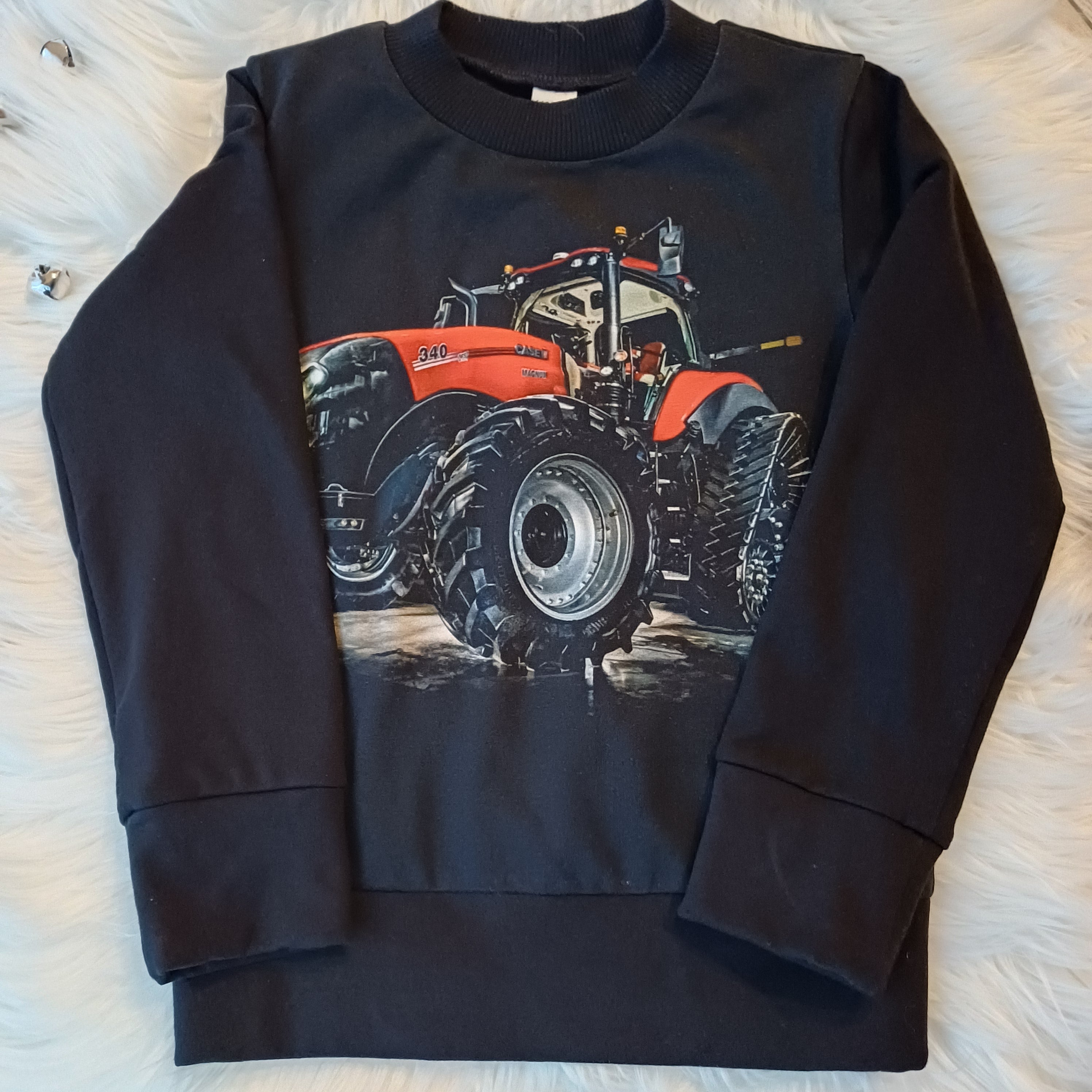 Vaikiškas džemperis su traktoriumi 110d