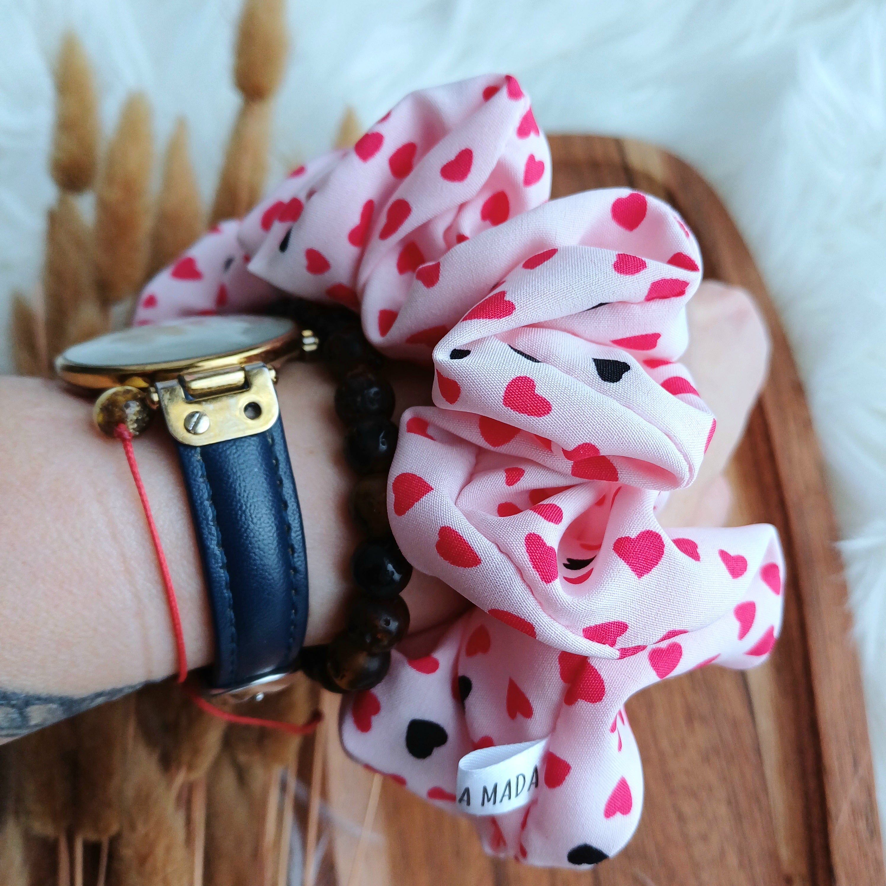 Plaukų gumelės Valentino dienai su širdelėmis