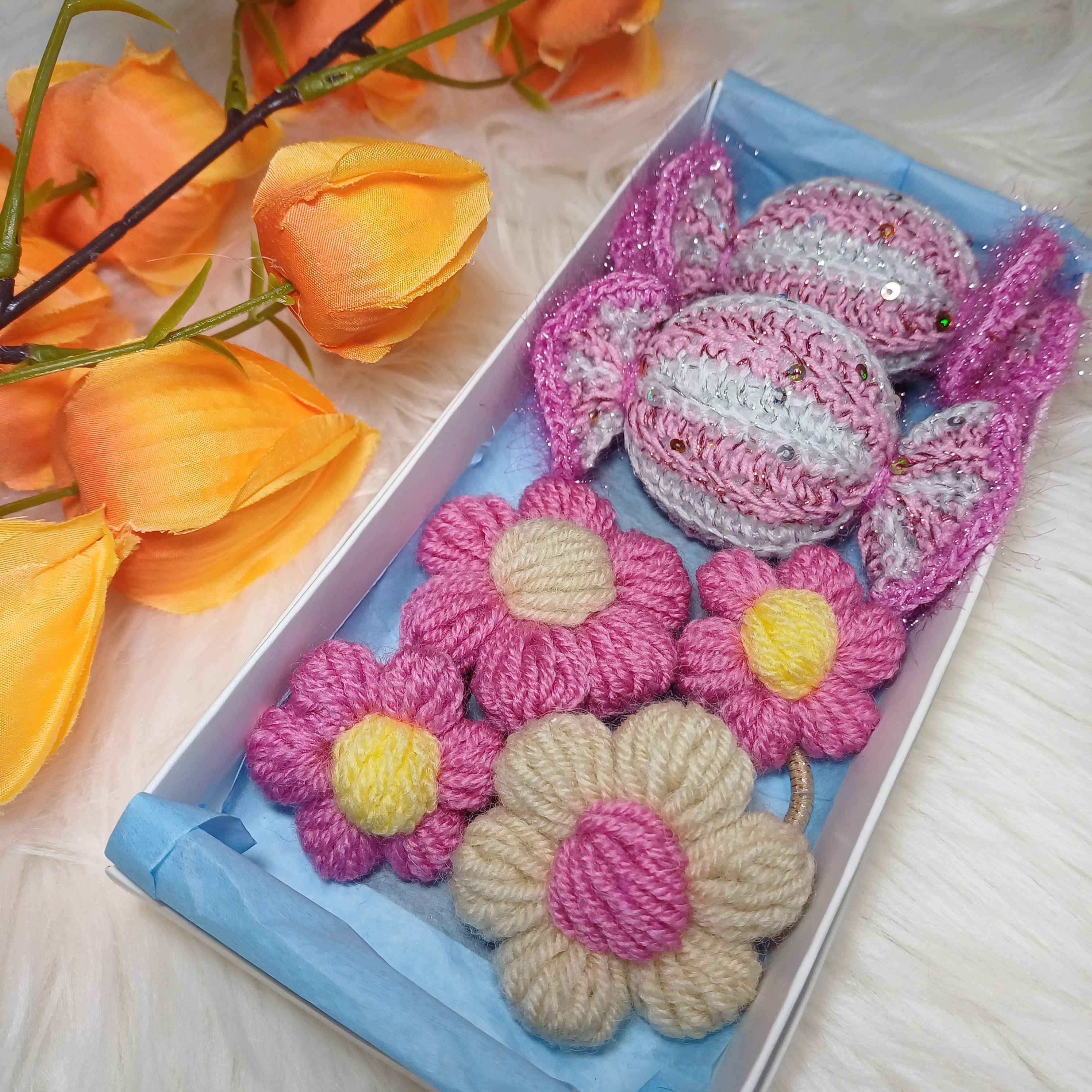 Rankų darbo plaukų aksesuarų rinkinys rožinės dienos