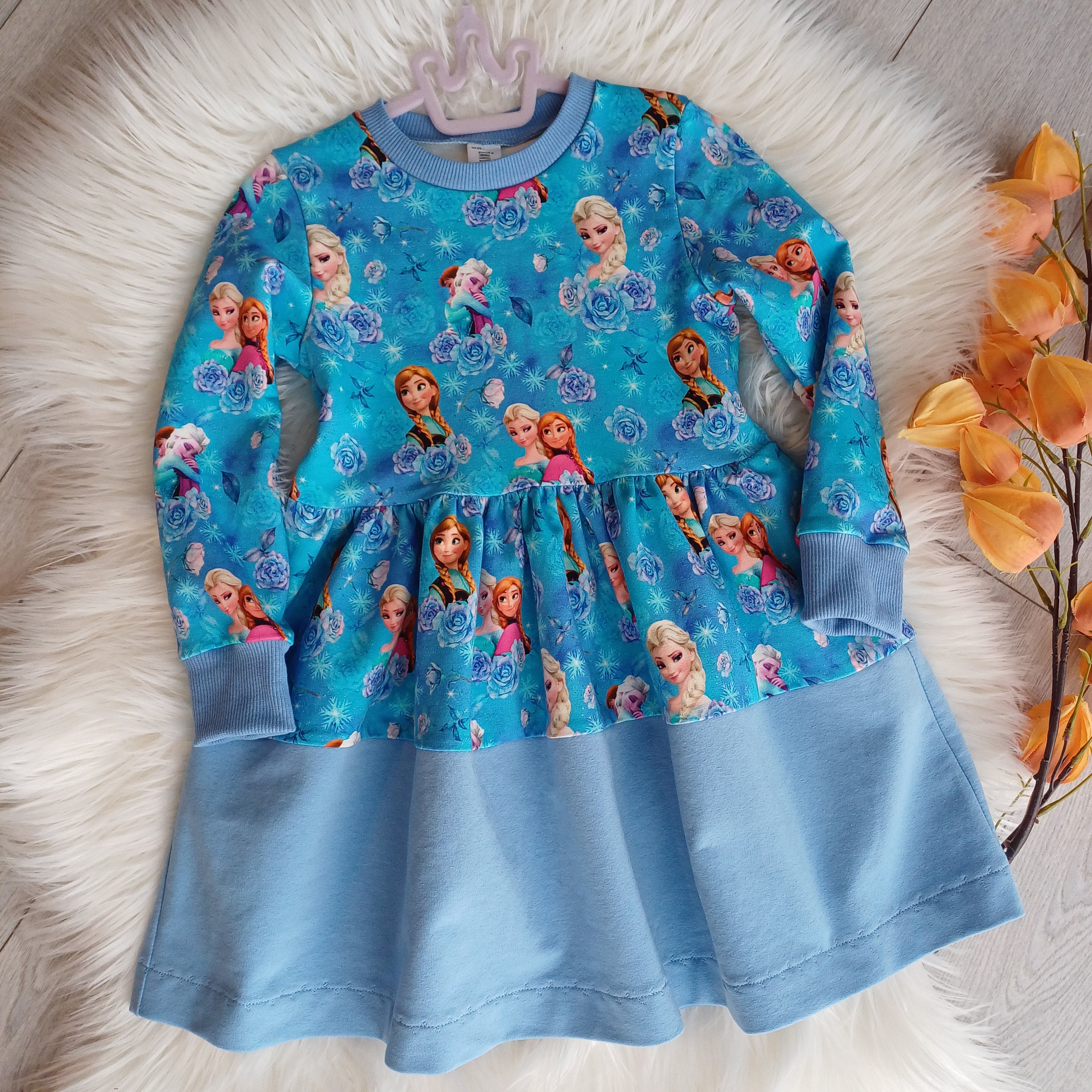 Mėlyna suknelė mergaitėms