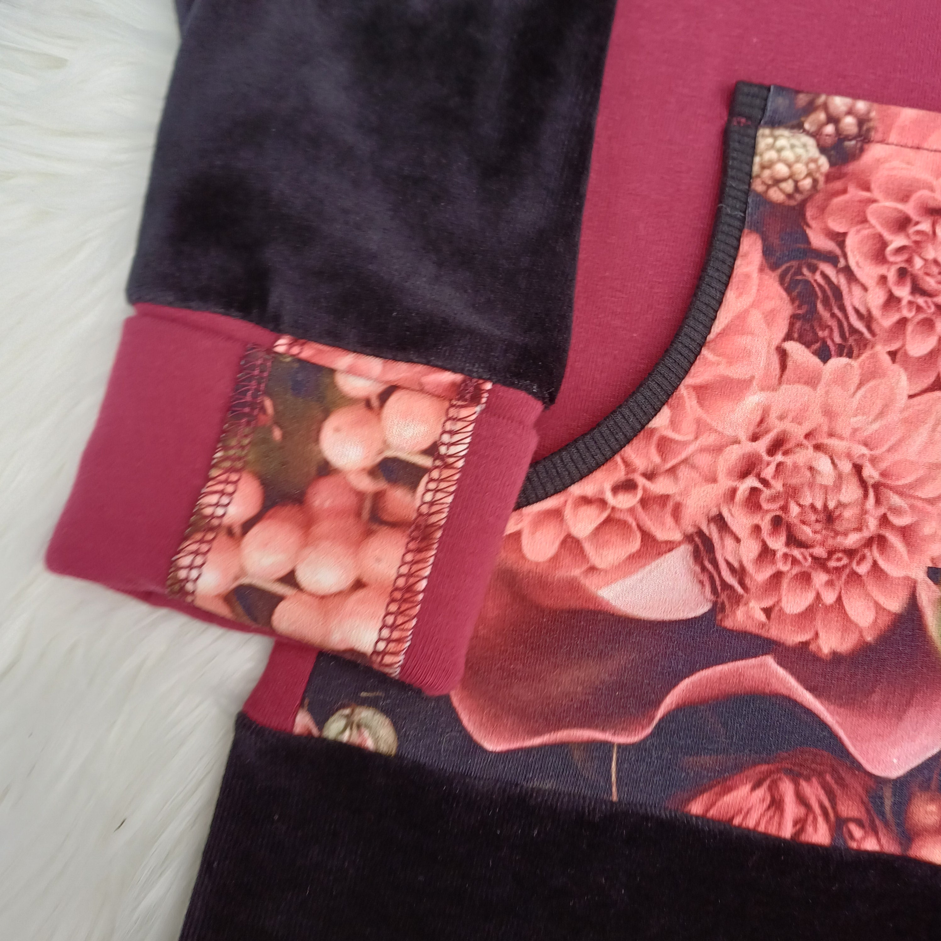 Rankų darbo džemperis - tunika 122-134d