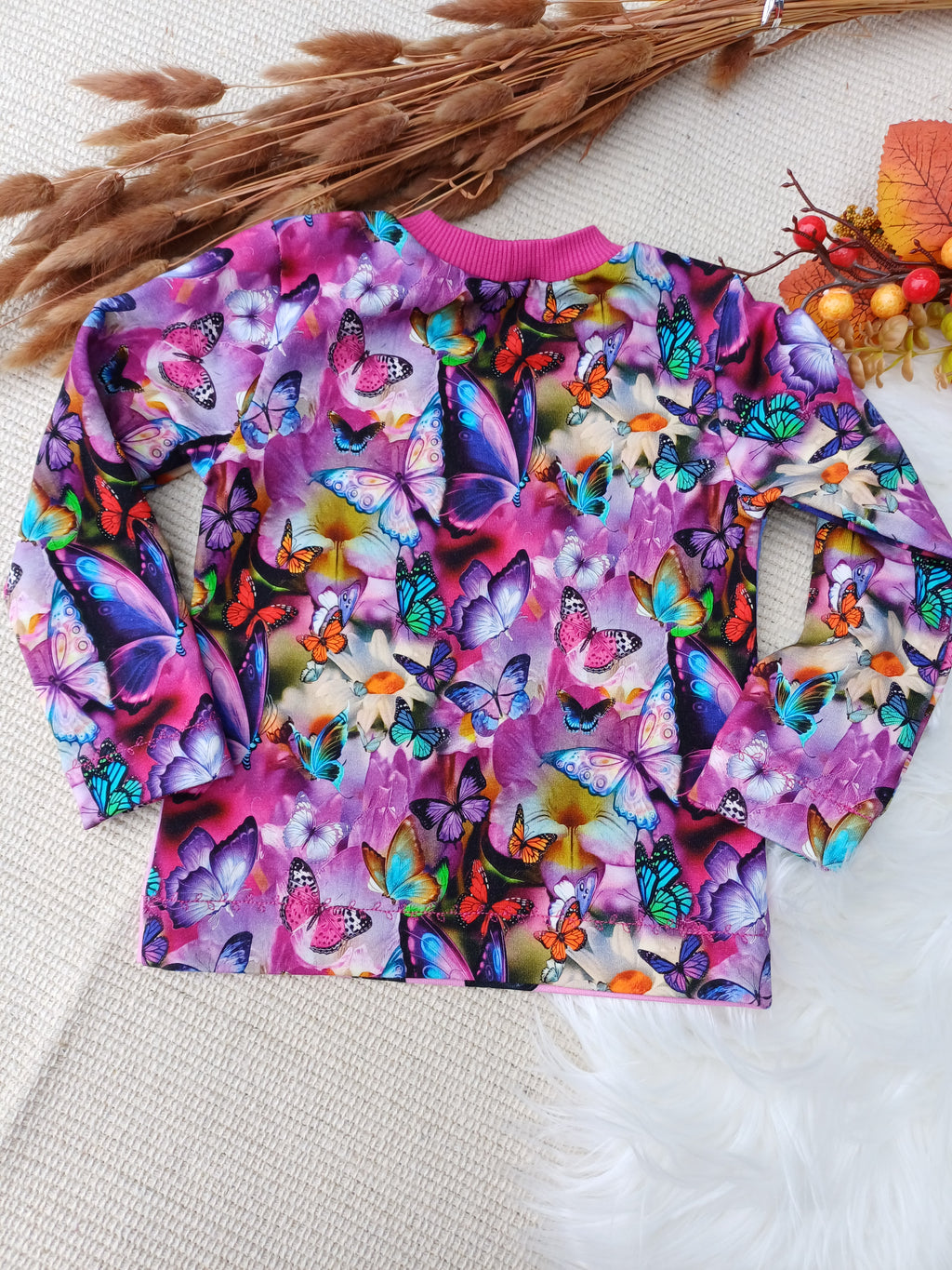 Rankų darbo džemperis mergaitei "Ryškiaplaukė" 86d