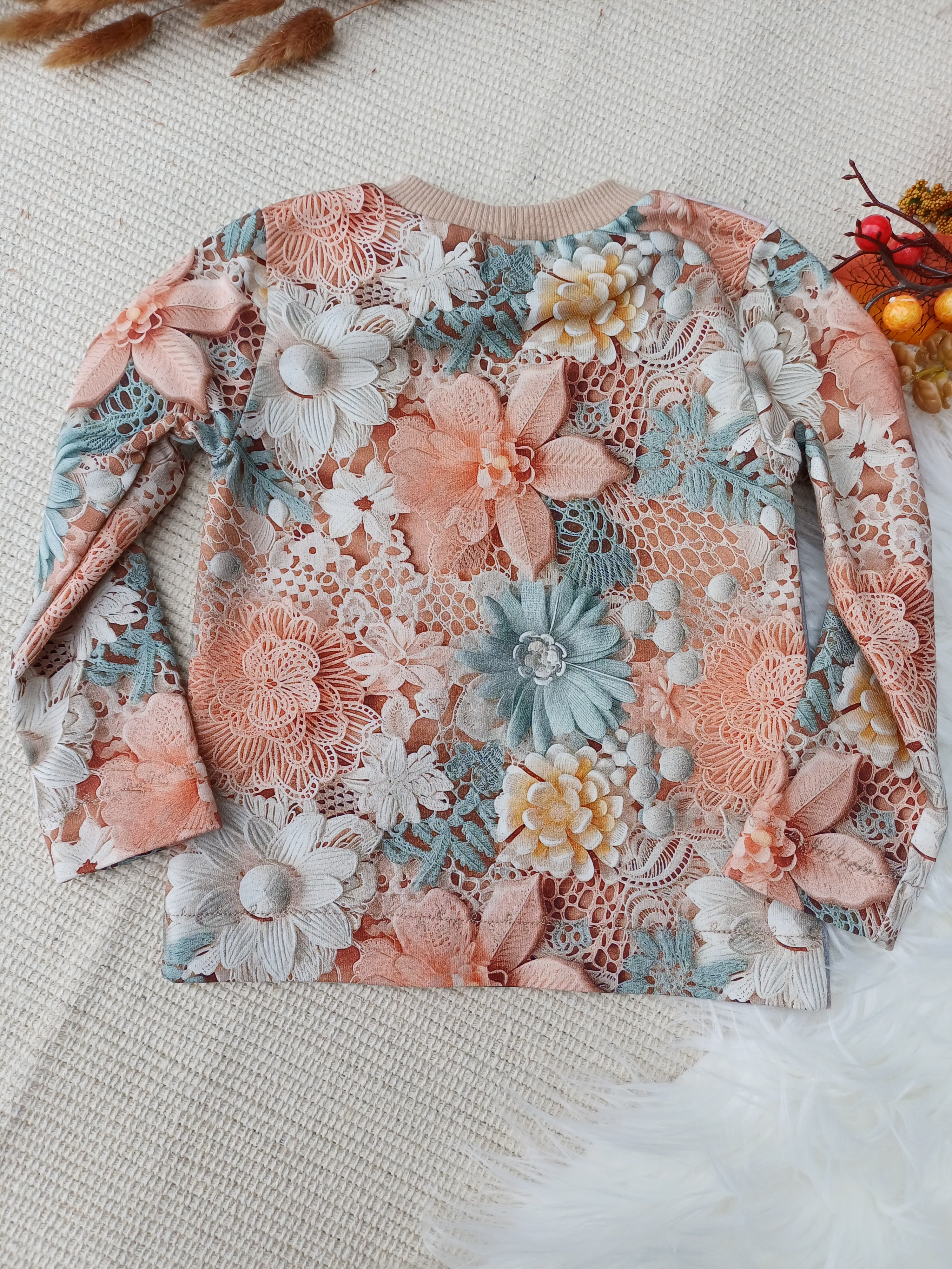 Džemperis "Tamsiaplaukė" 86d