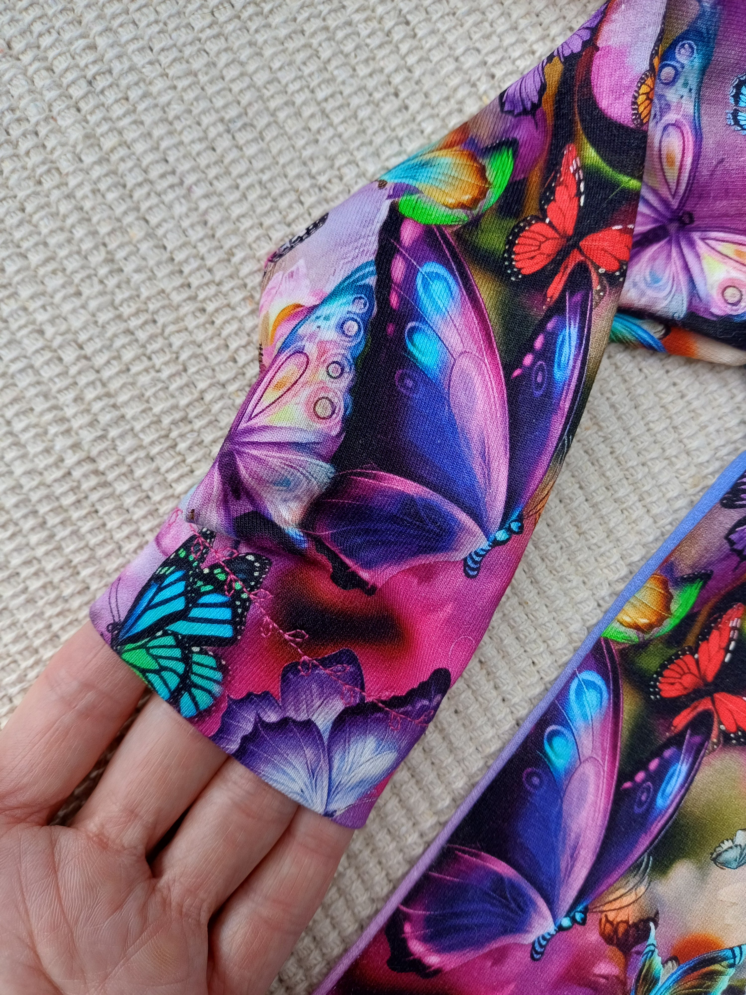 Džemperis "Ryškiaplaukė mergaitė" 86d