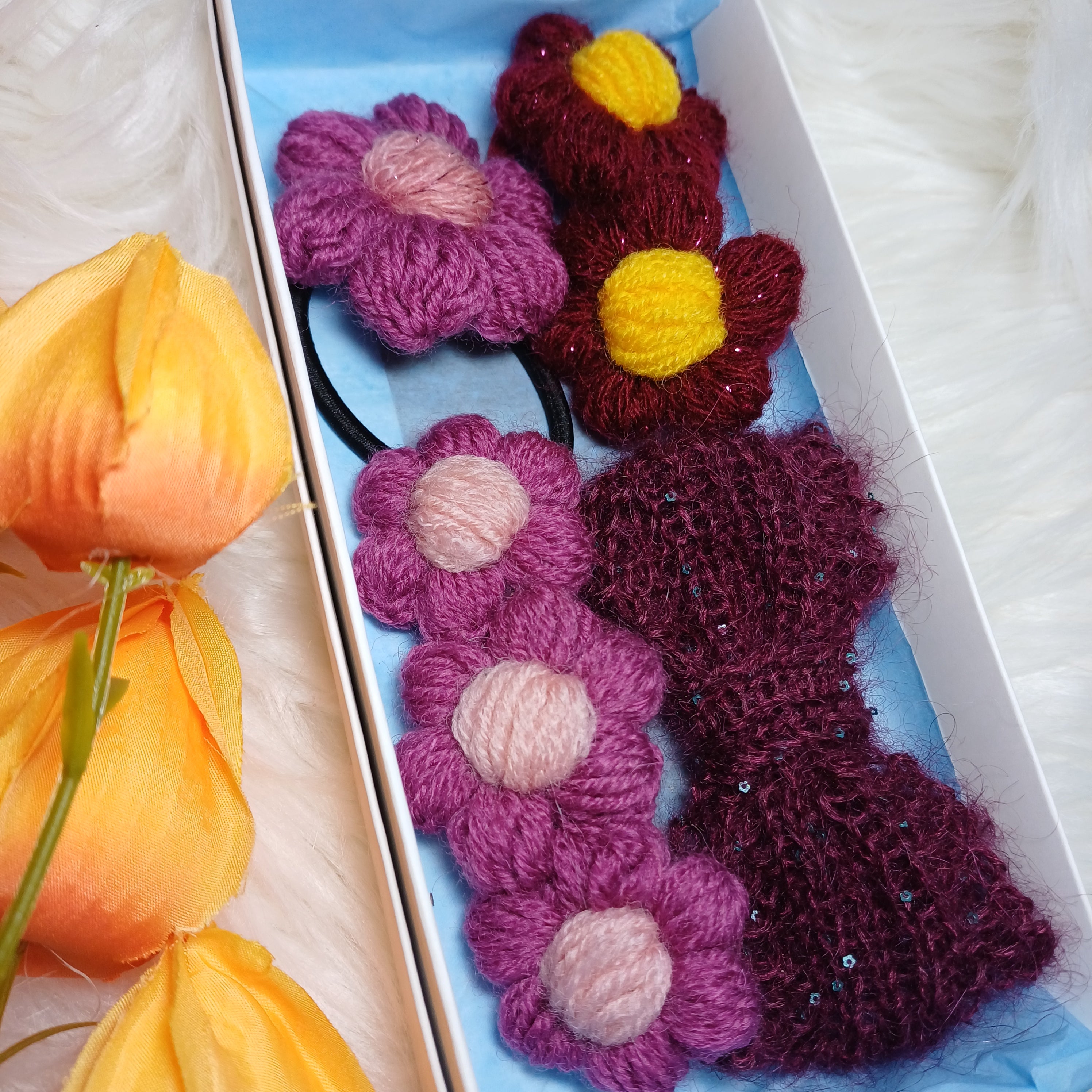 Rankų darbo plaukų aksesuarų rinkinys dėžutėje