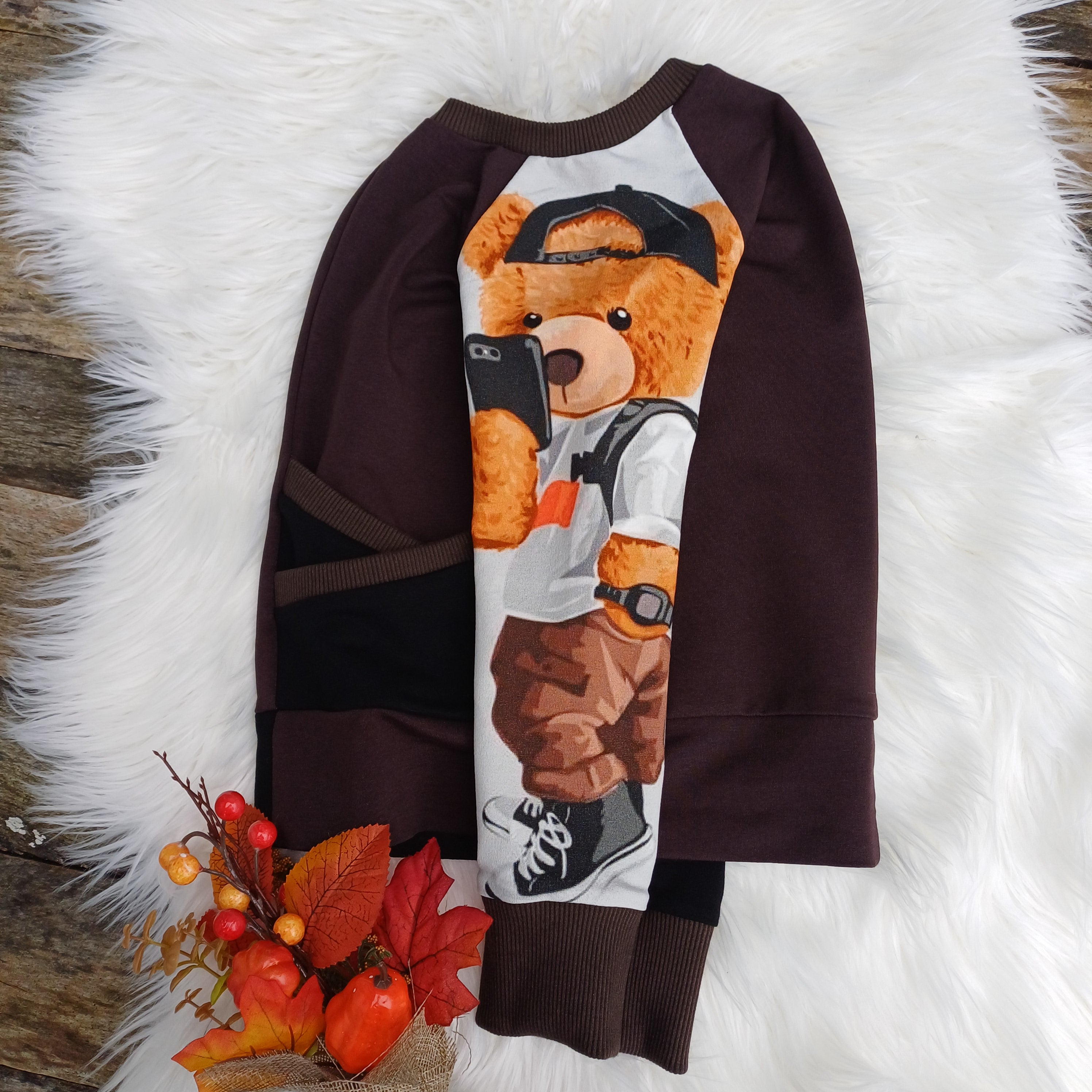 Rankų darbo džemperiukas Meškiukas