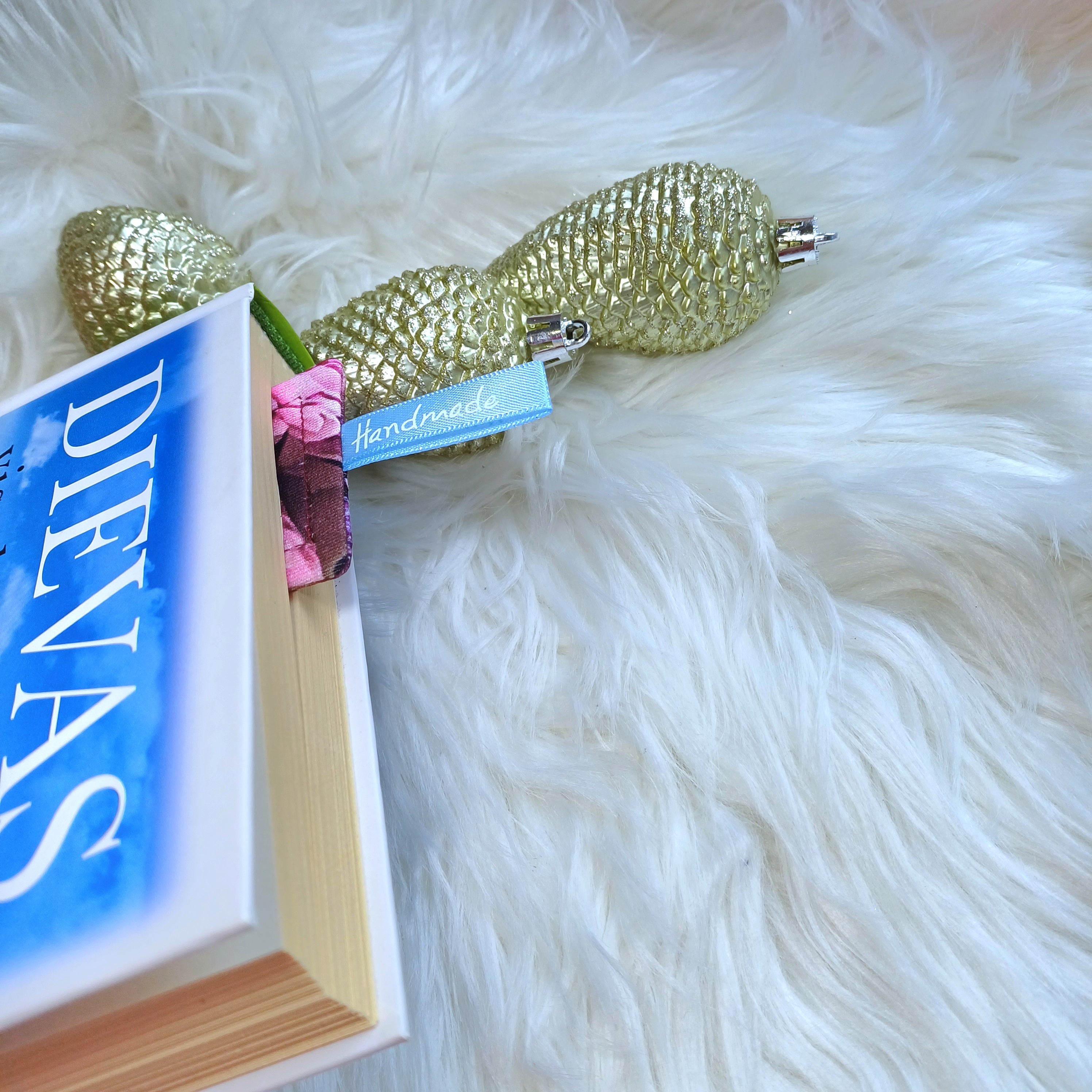 Rankų darbo - knygų skirtukas