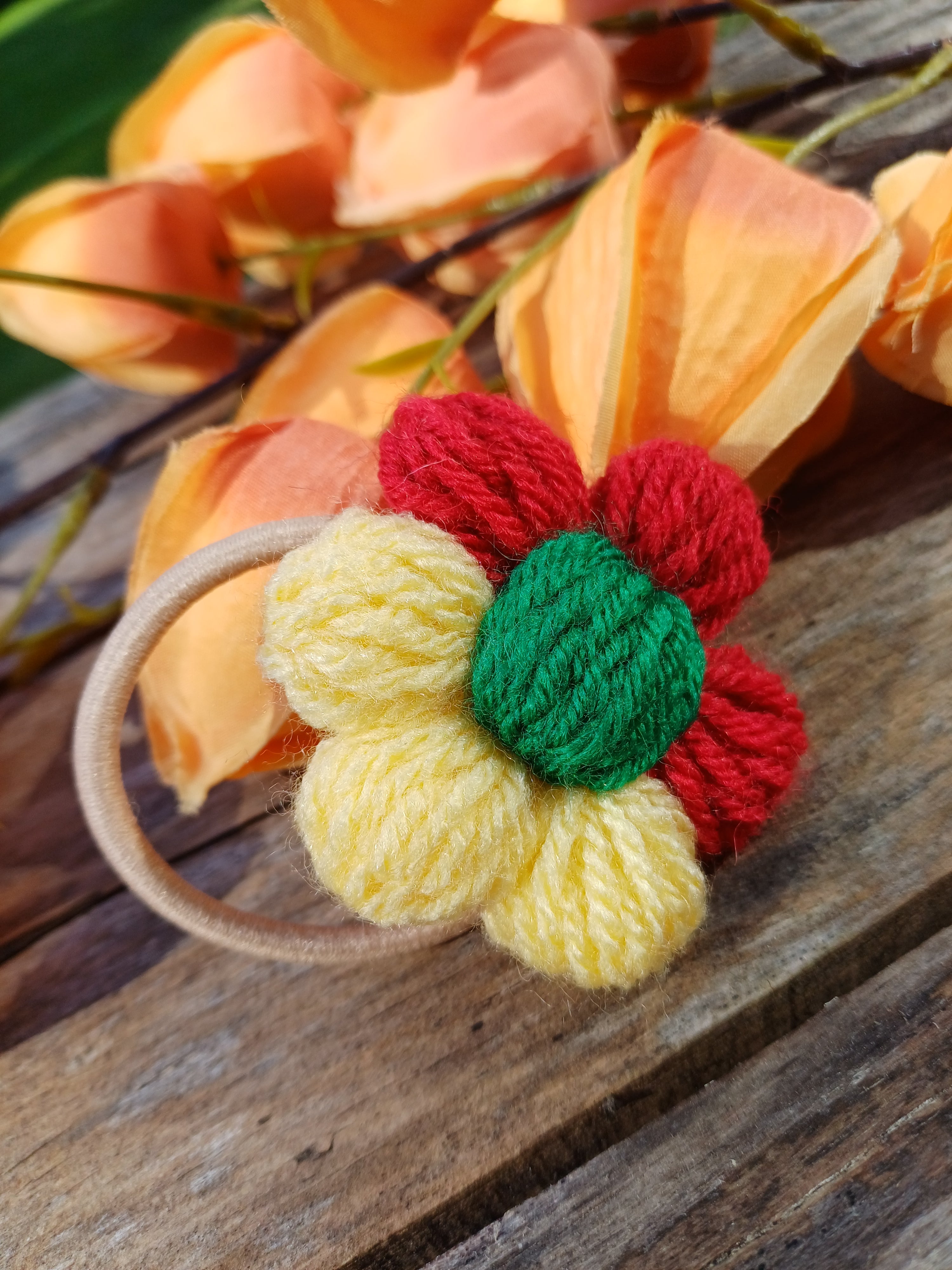 Gumelės po 1vnt su Lietuvos trispalve