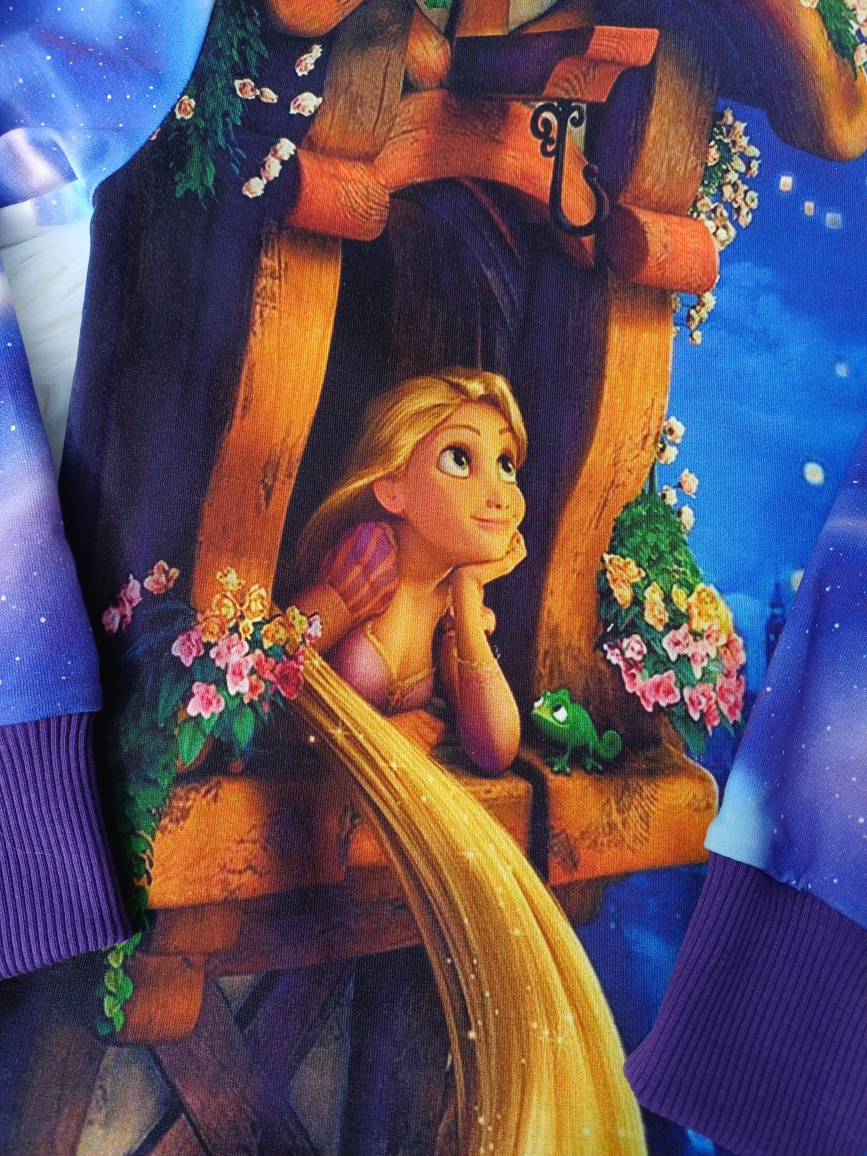 Džemperis "Ilgaplaukė" 128d