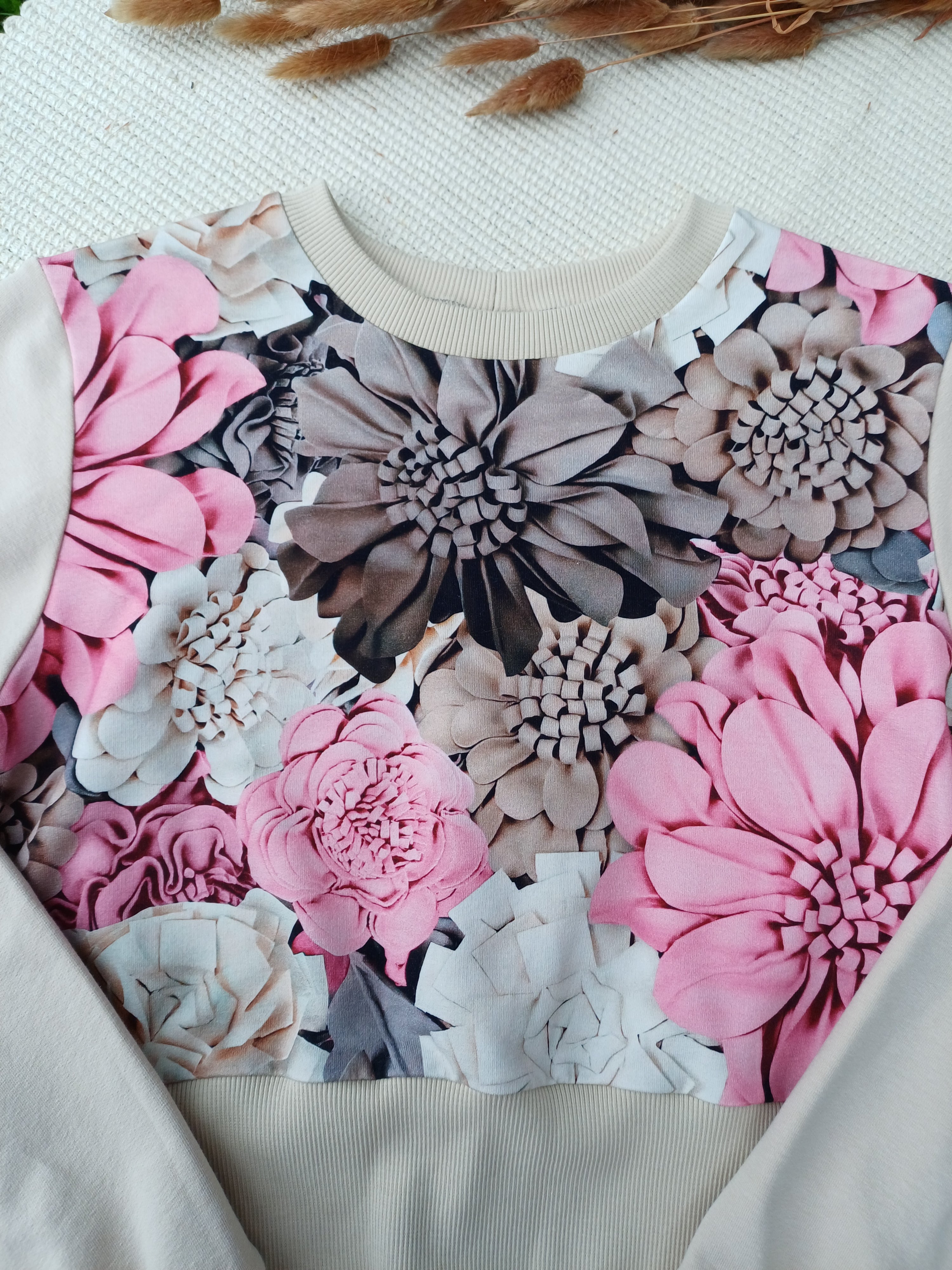 Džemperis "Rožinės gėlės" 146d