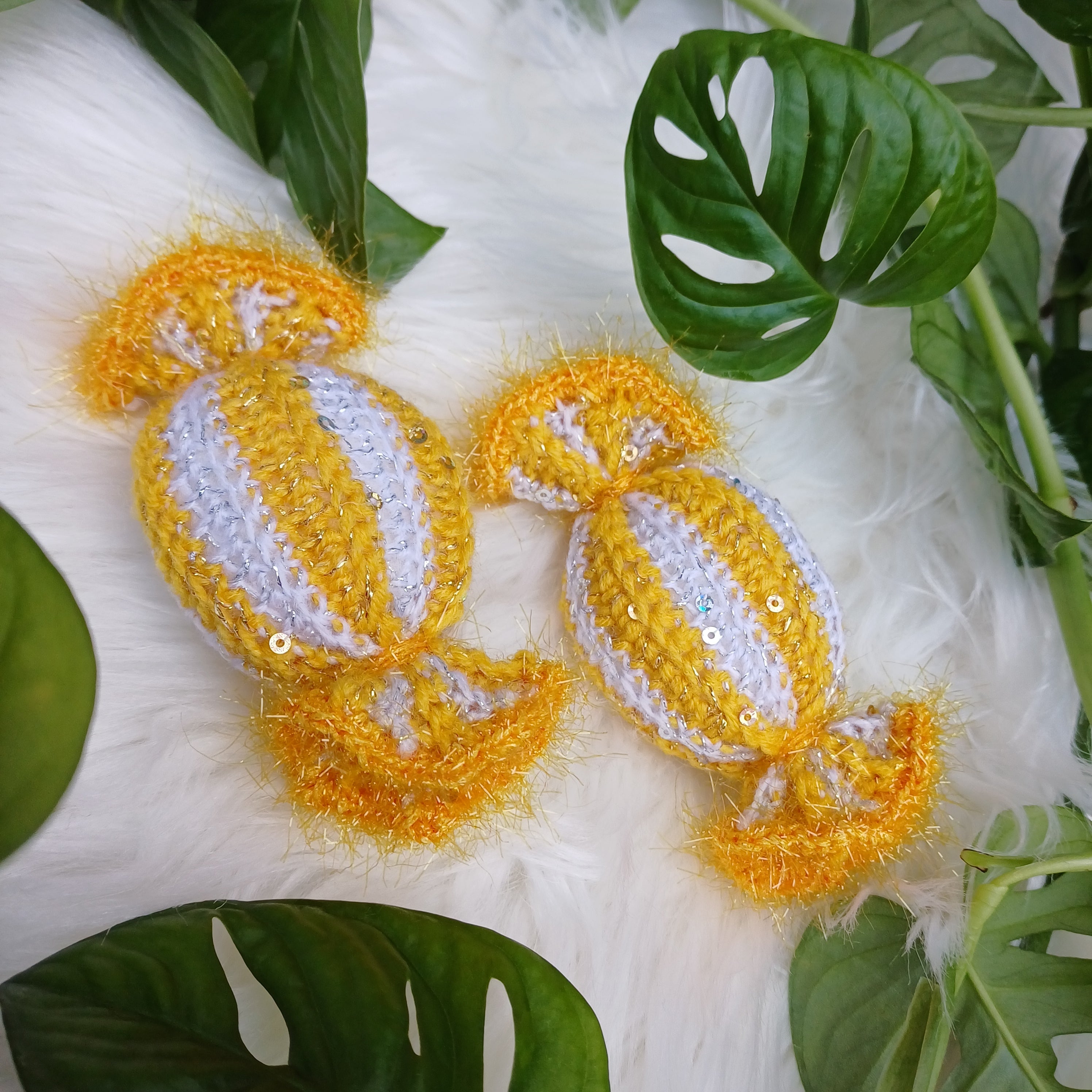 Rankų darbo plaukų segtukai Citrinos L dydis