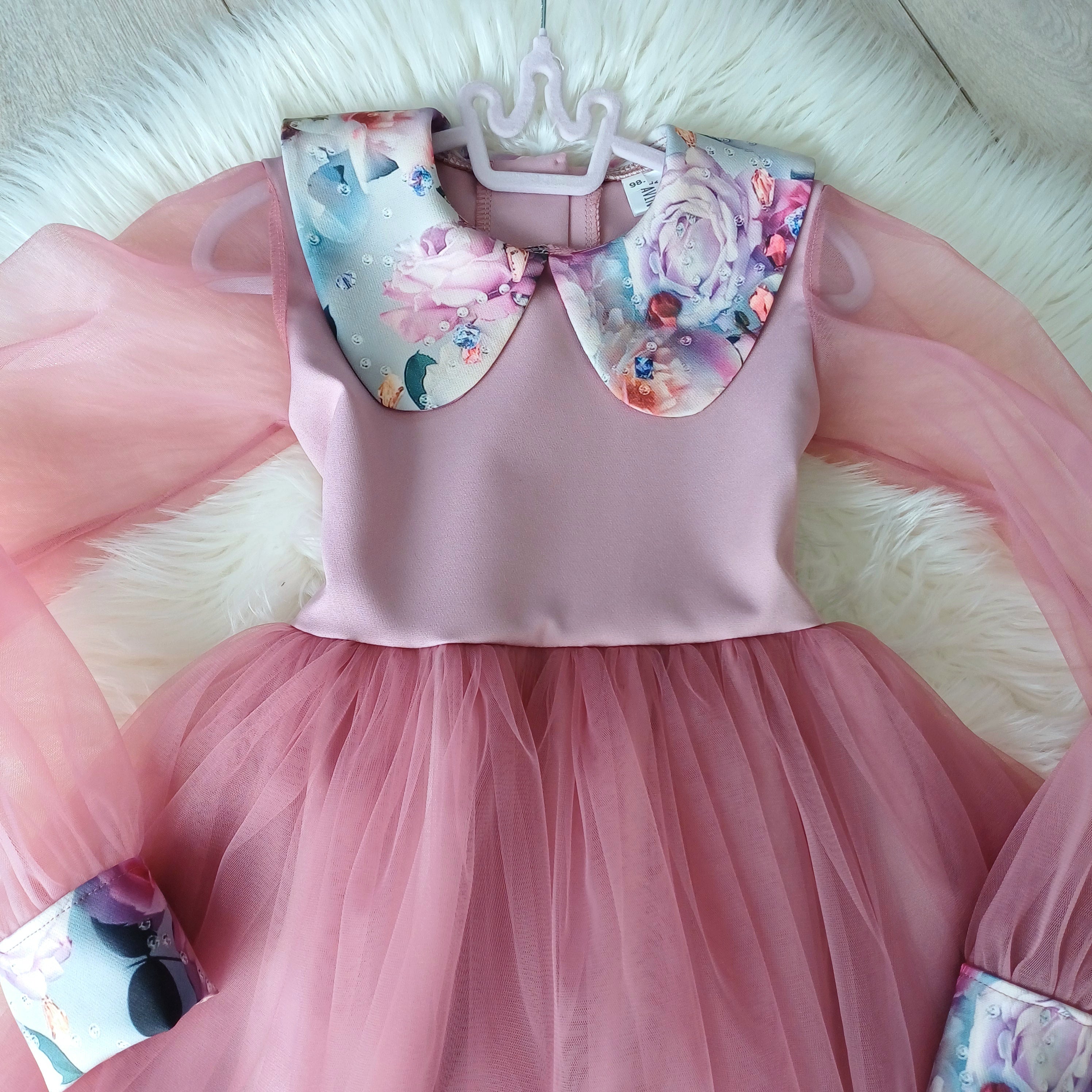 Mergaitiška šventinė rožinė suknelė