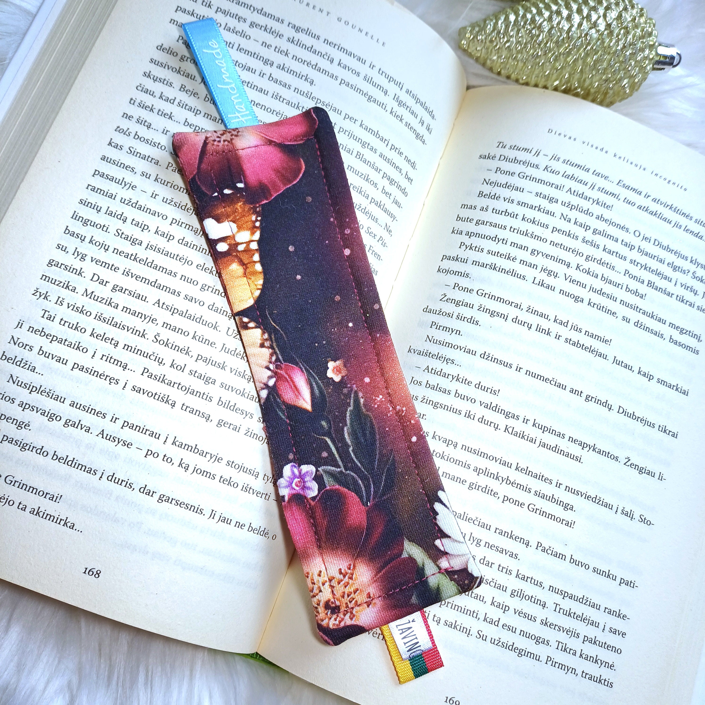 Rankų darbo - knygų skirtukas