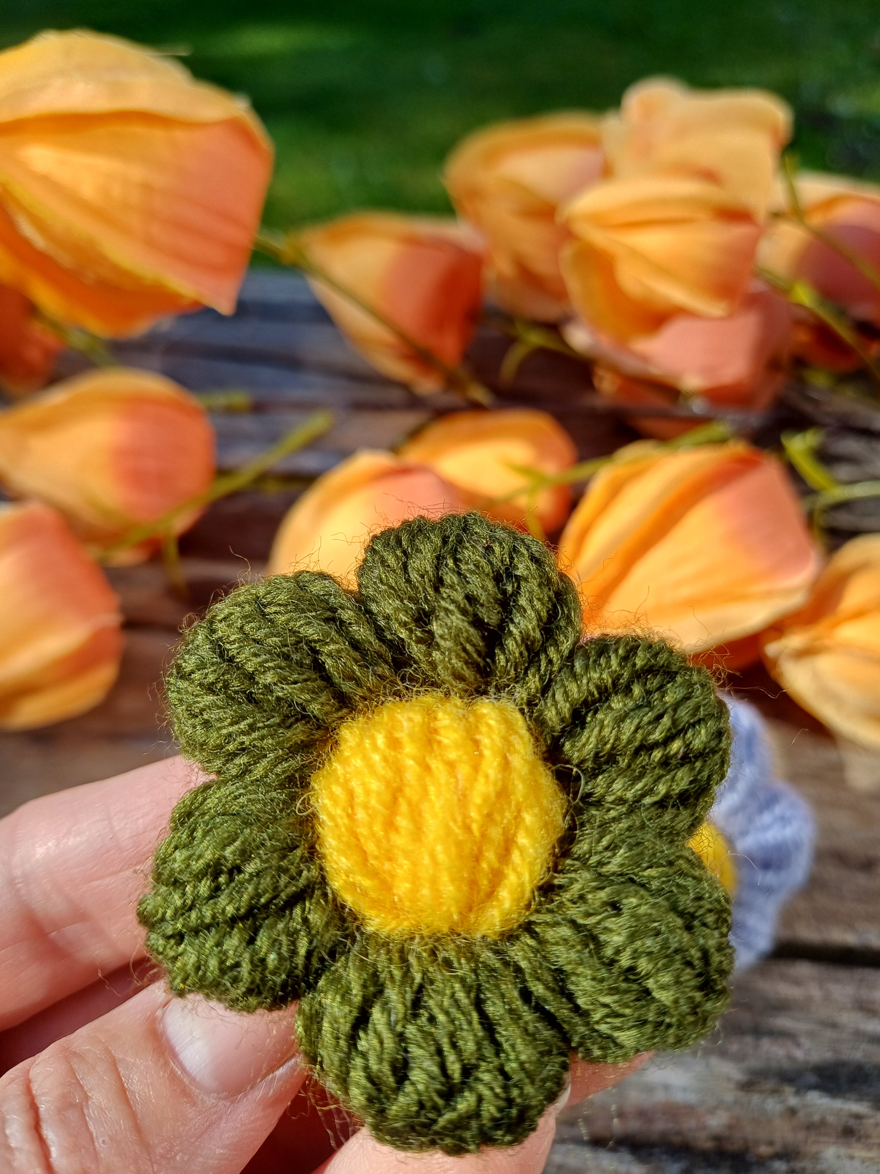 Gumelės samanų žalia su alyvine