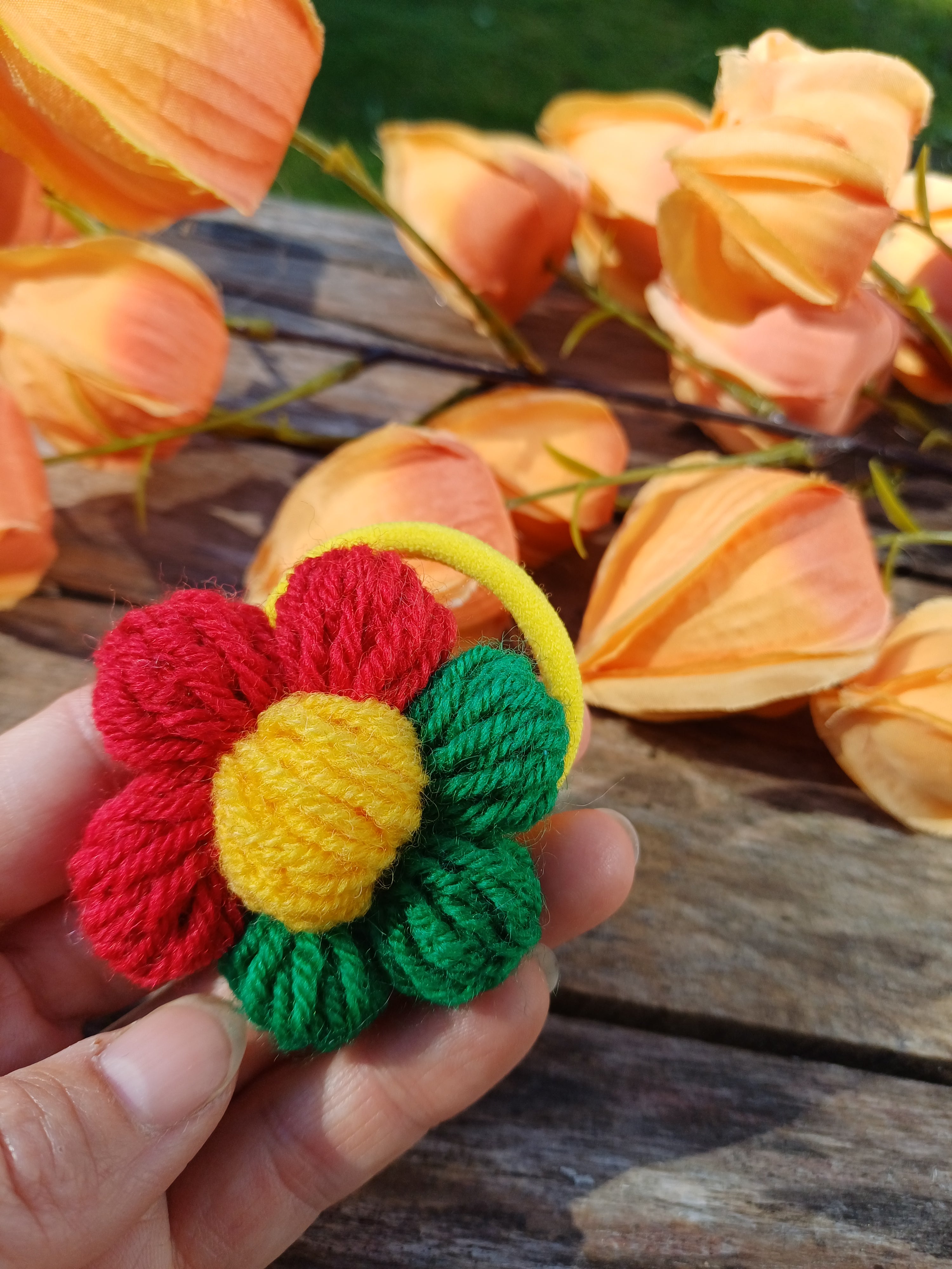 Gumelės po 1vnt su Lietuvos trispalve