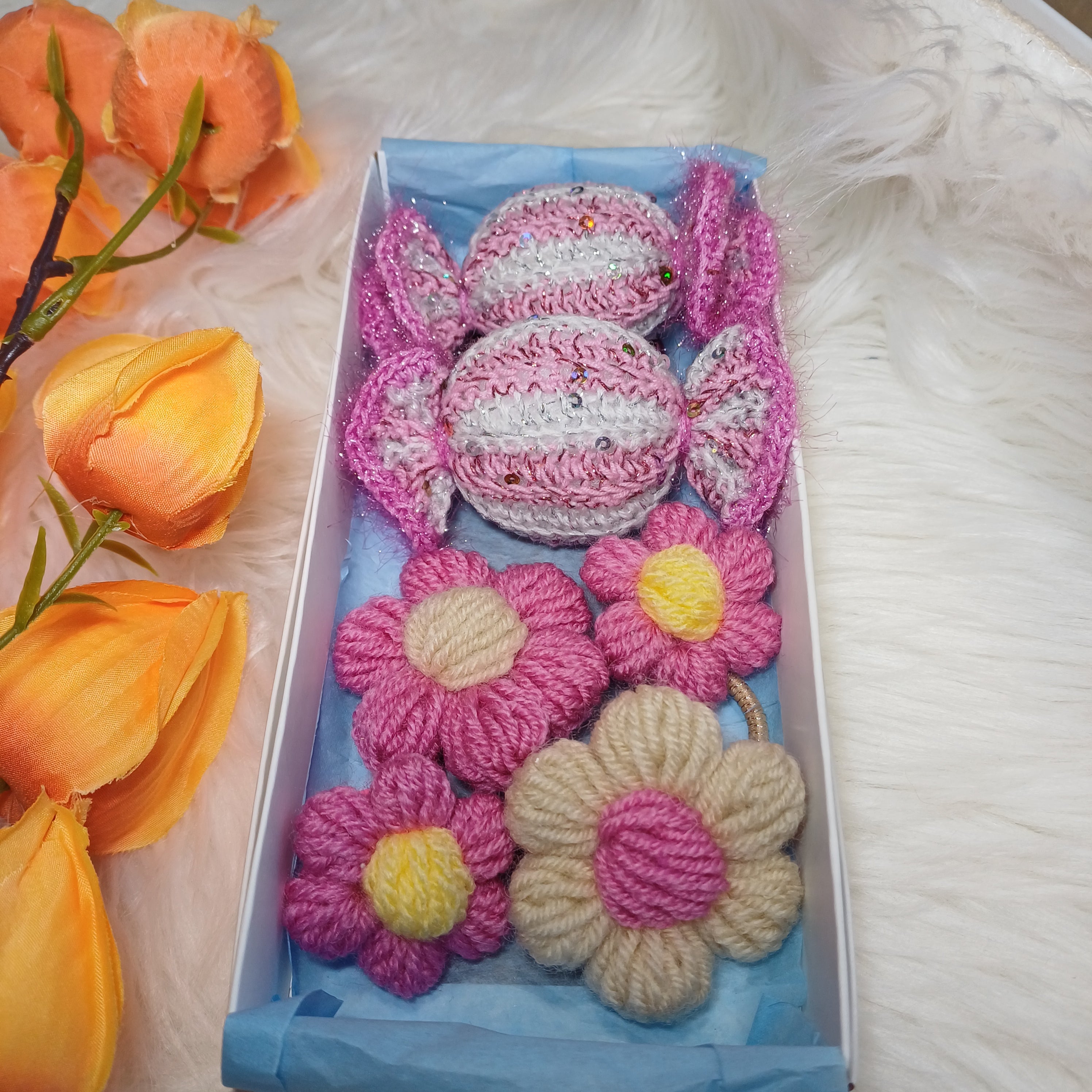 Rankų darbo plaukų aksesuarų rinkinys rožinės dienos