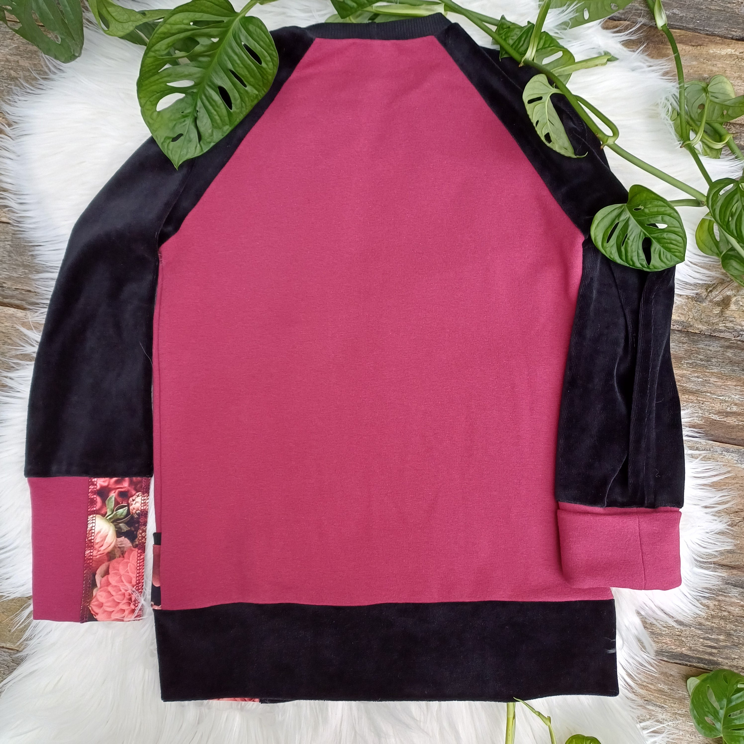 Rankų darbo džemperis - tunika 122-134d