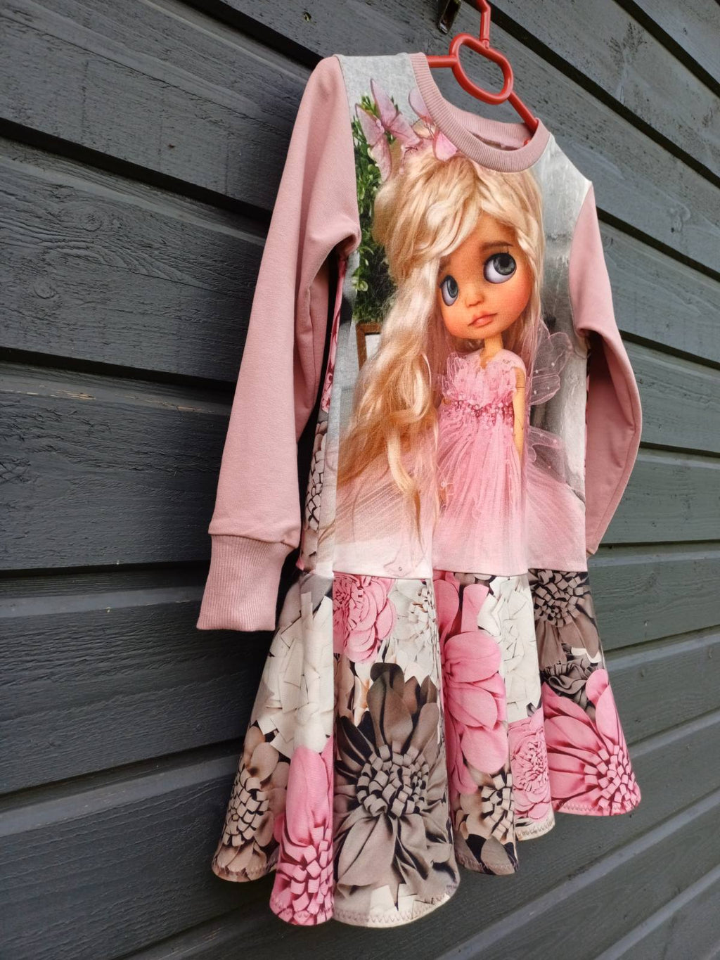 Suknelė "Gėlių mergaitė"